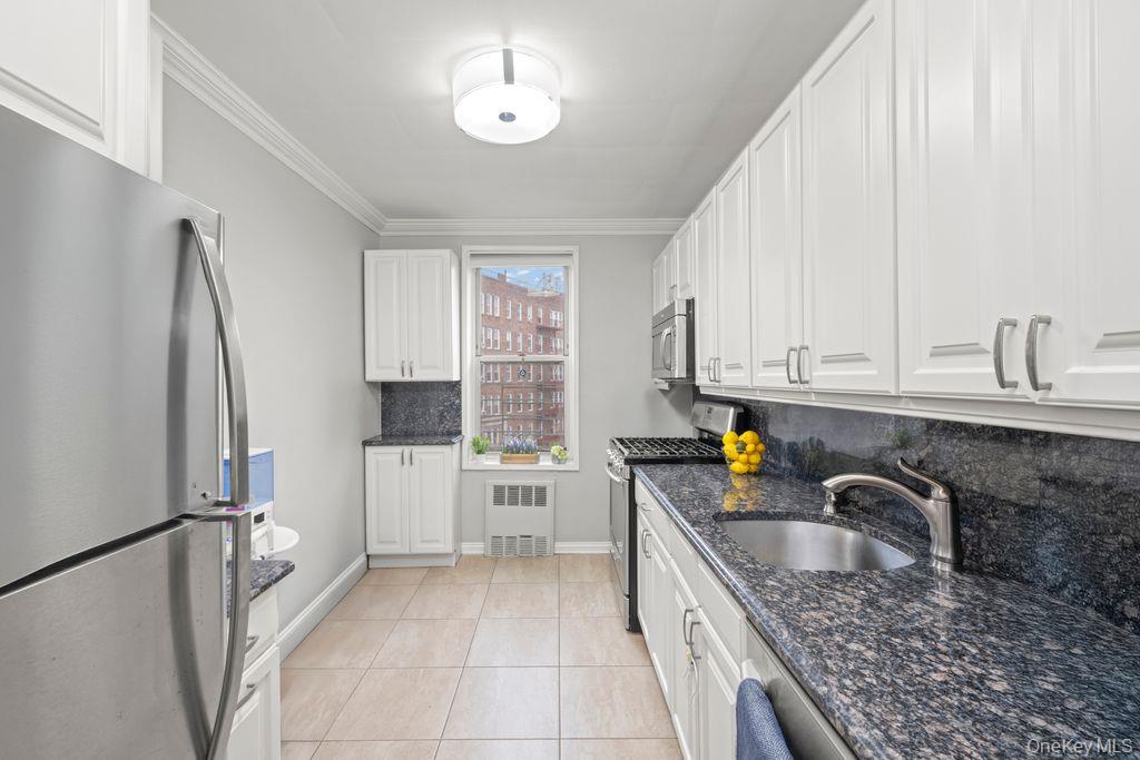 #3 photo, 9201 Shore Road, Brooklyn , NY 11209