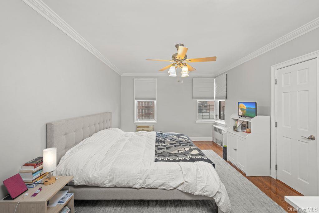 #4 photo, 9201 Shore Road, Brooklyn , NY 11209