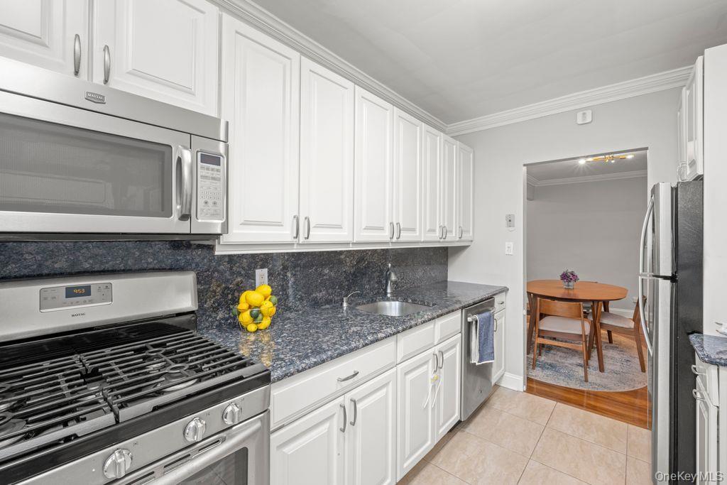 #5 photo, 9201 Shore Road, Brooklyn , NY 11209