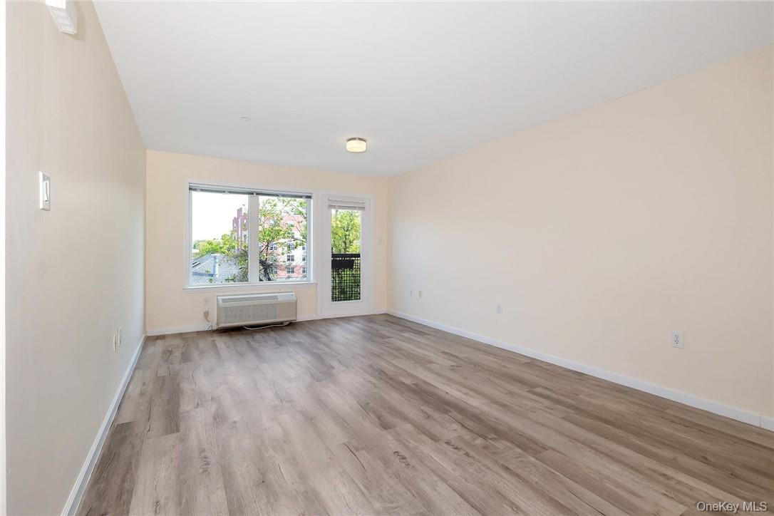 #3 photo, 68 Lake Street, White Plains , NY 10603