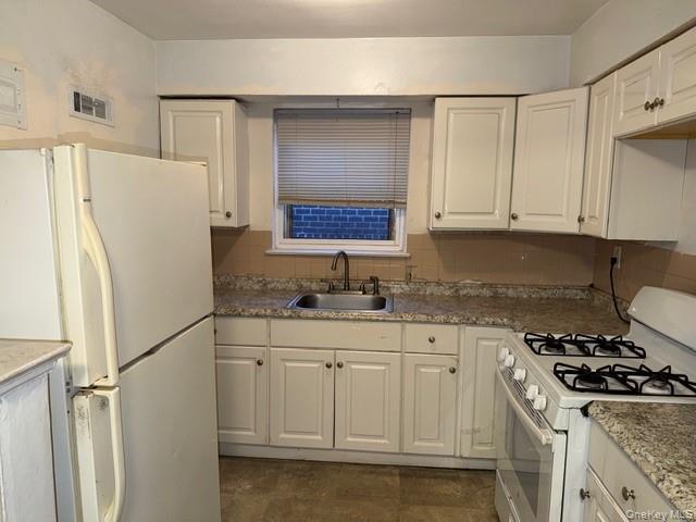 #7 photo, 2832 Harding Avenue, Bronx , NY 10465