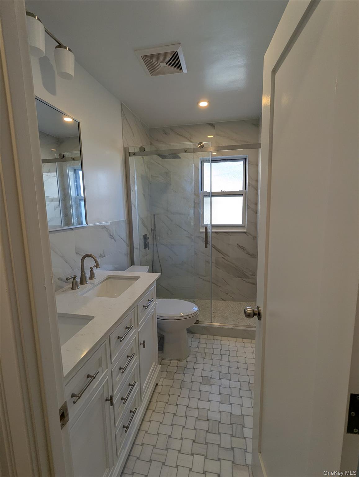 #8 photo, 15751 12th Road, Whitestone , NY 11357