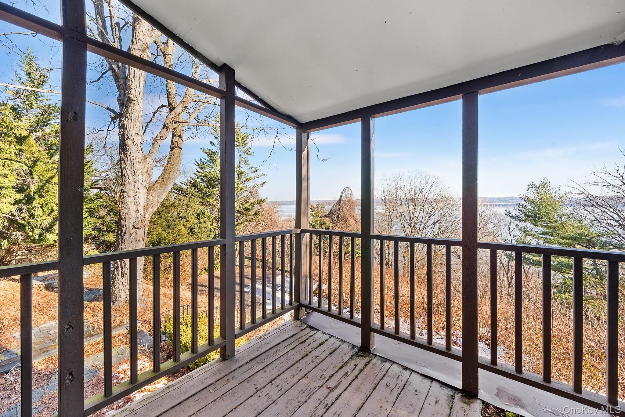 #10 photo, 1007 Route 9W, Nyack , NY 10960