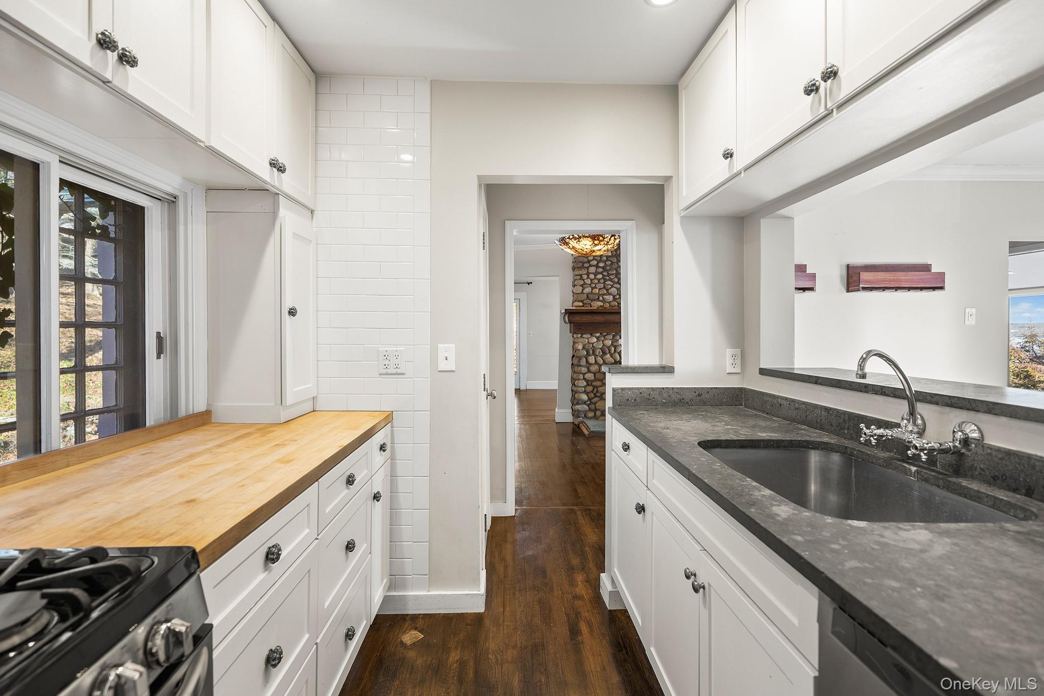 #17 photo, 1007 Route 9W, Nyack , NY 10960