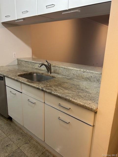 #9 photo, 4 Martine Avenue, White Plains , NY 10606