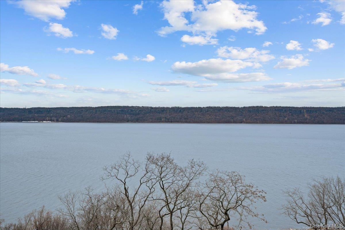 #10 photo, 2727 Palisade Avenue, 布朗士 Bronx , NY 10463