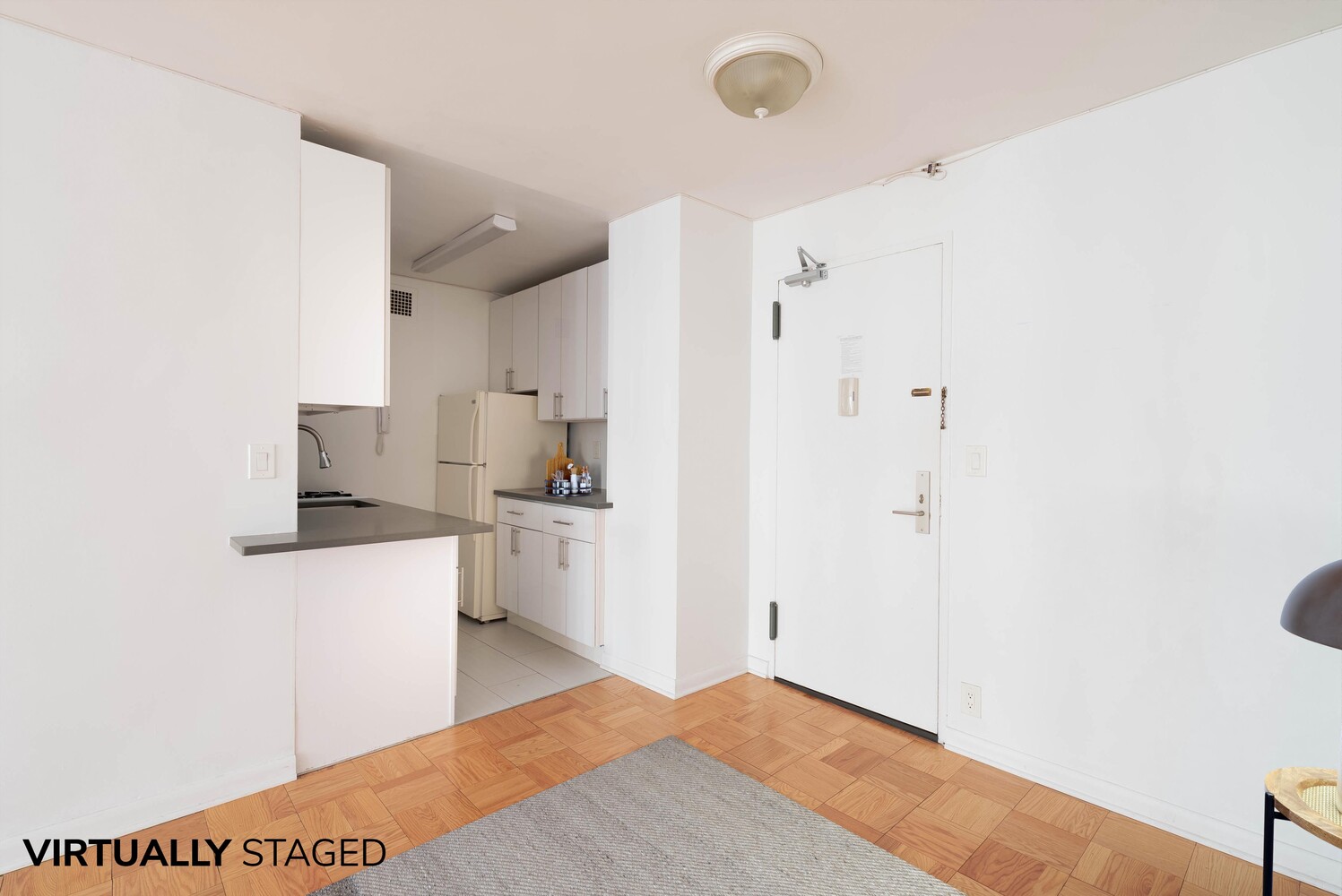 #8 photo, 77 W 55TH Street, Midtown , NY 10019