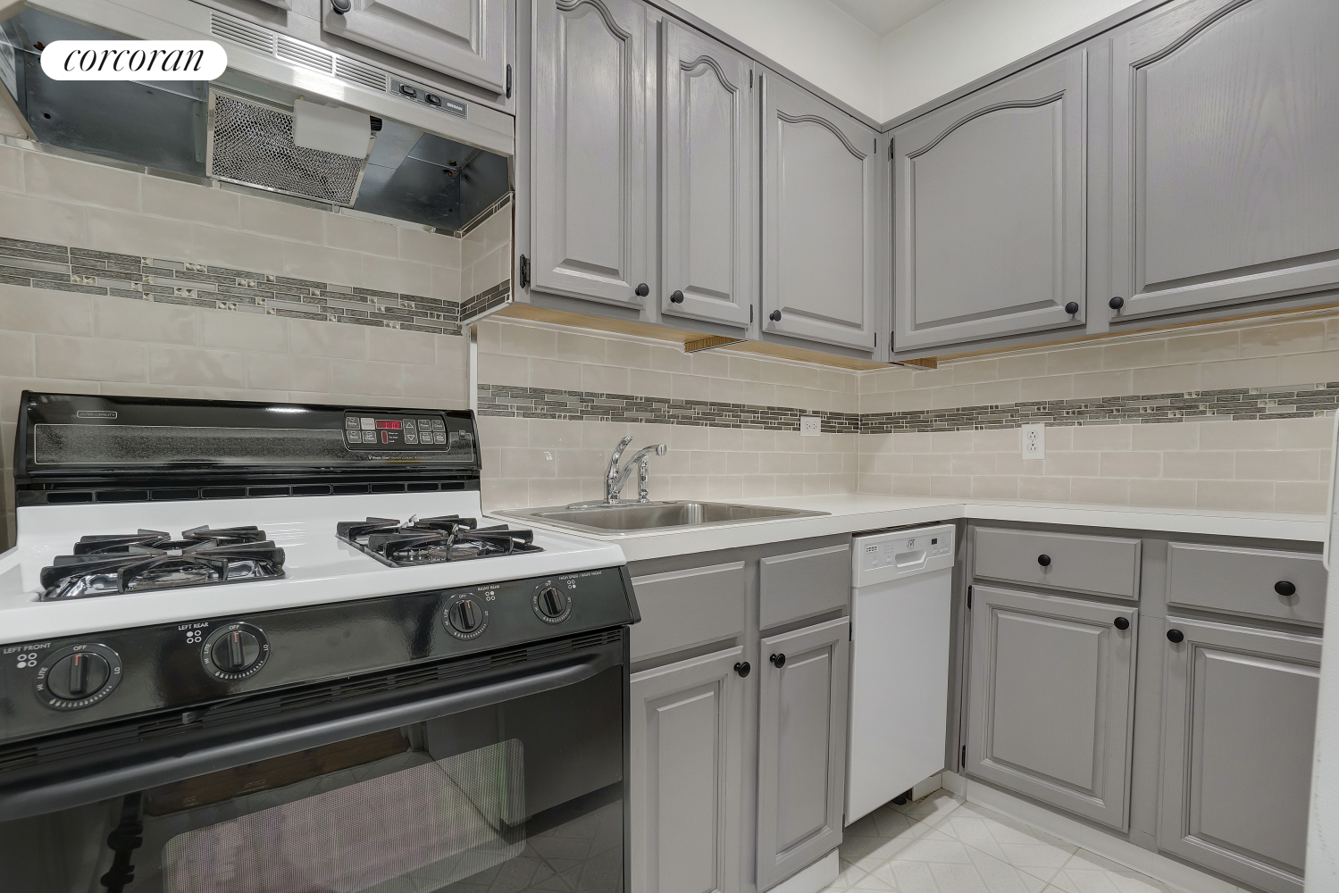 #3 photo, Jackson Heights, Jackson Heights , NY 11377