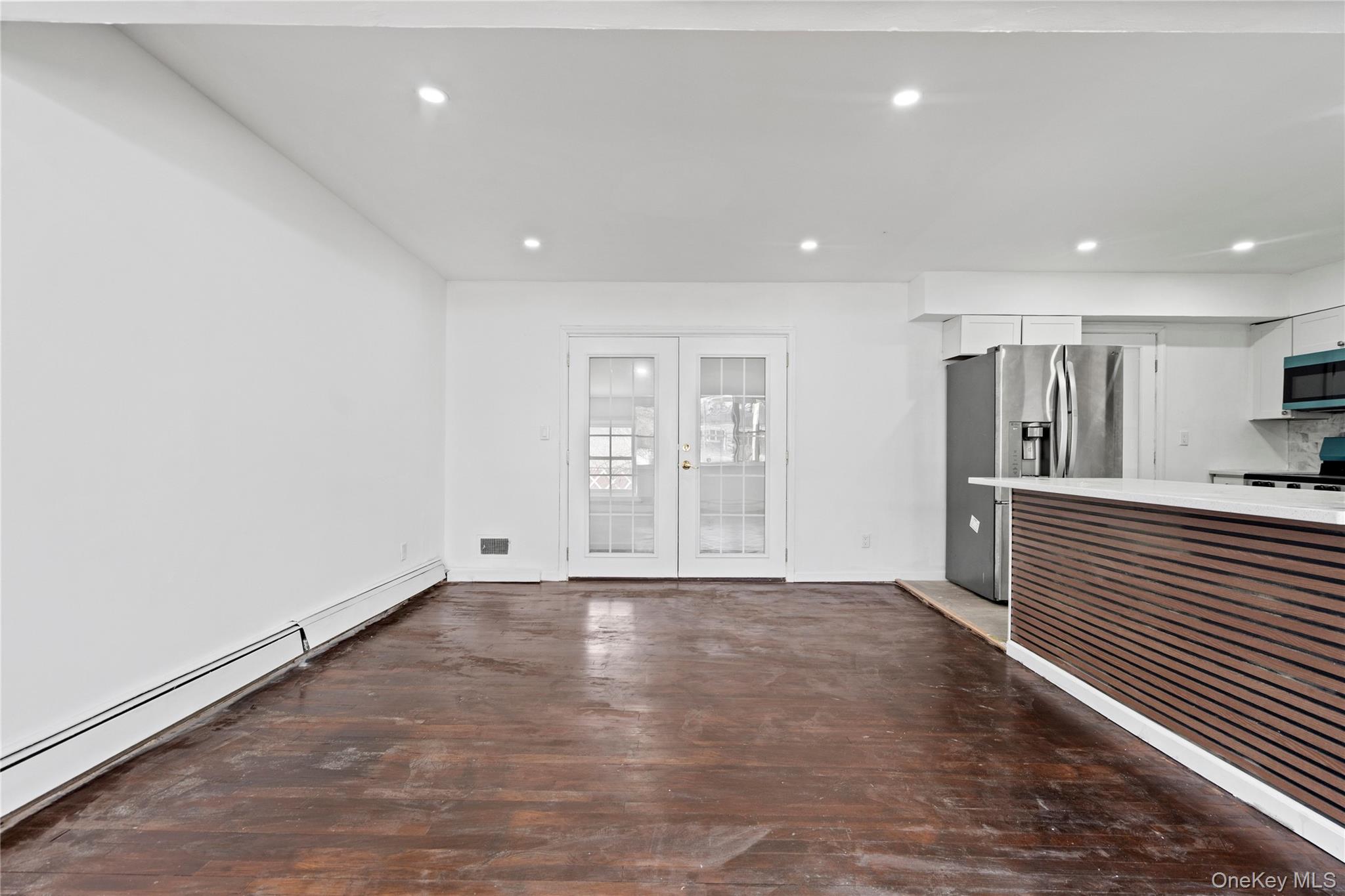 #11 photo, 10 S 30th Street, سوفولك Wyandanch , NY 11798