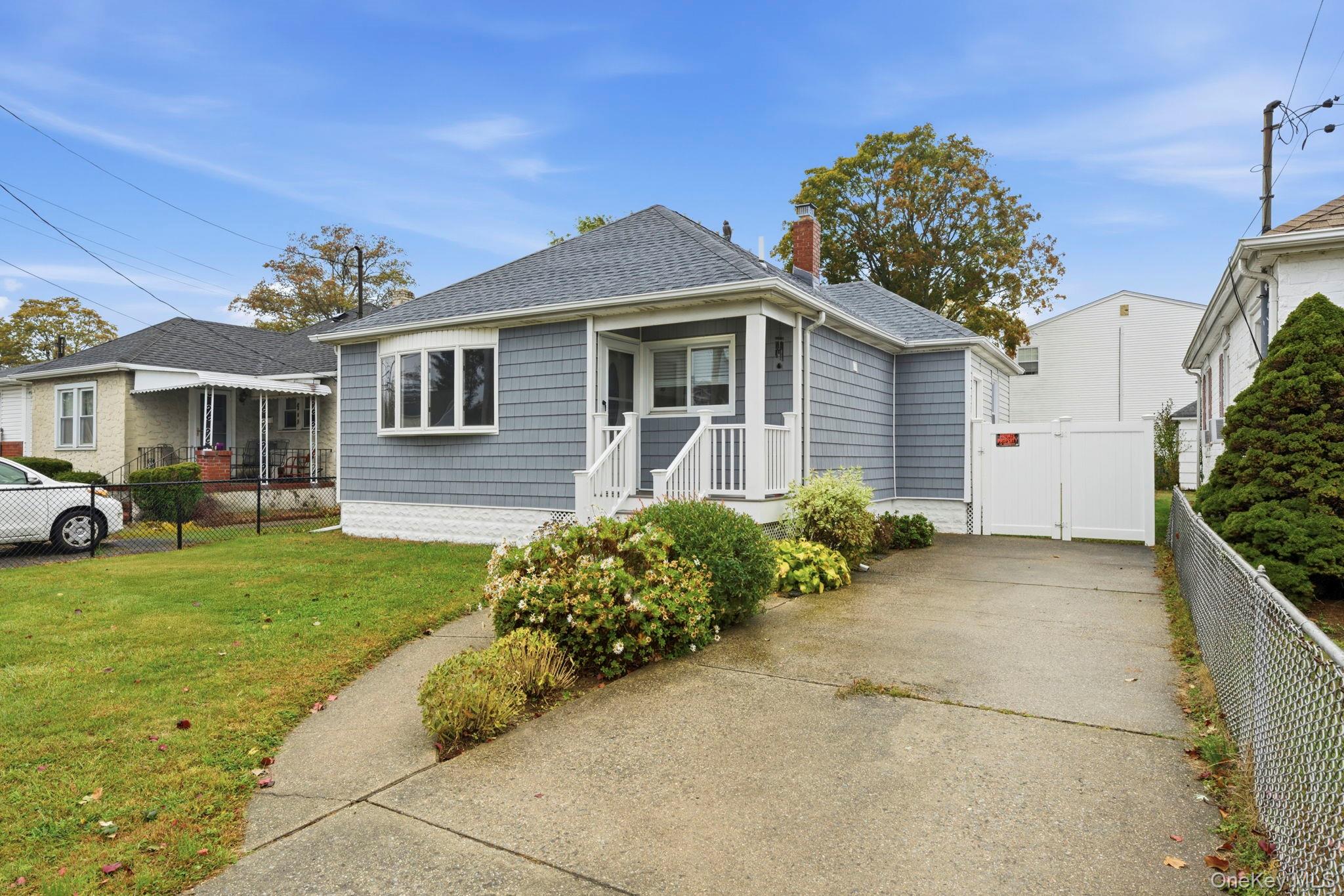 #1 photo, 2489 Beltagh Avenue, 長島 Bellmore , NY 11710