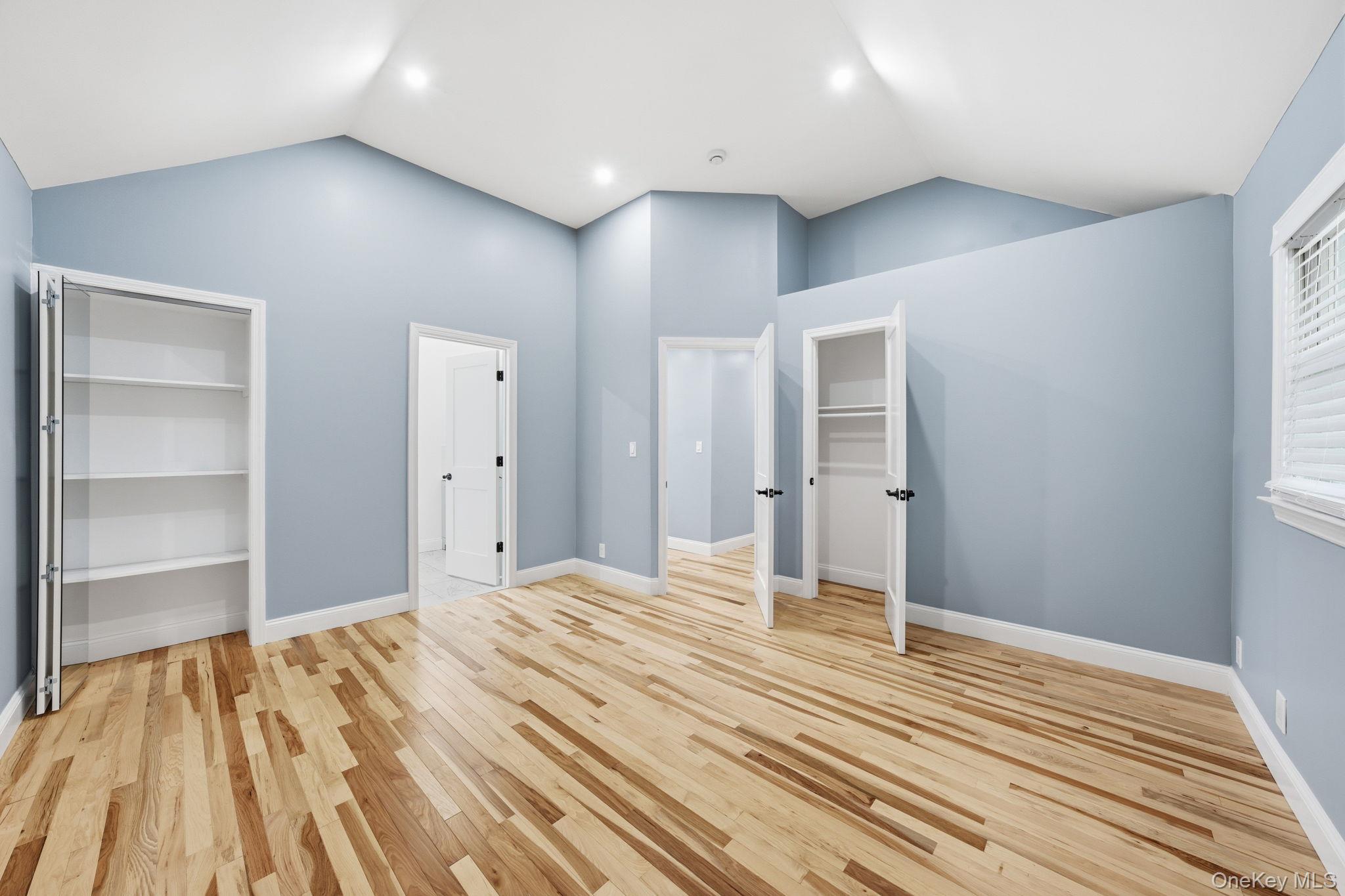 #11 photo, 2489 Beltagh Avenue, 長島 Bellmore , NY 11710