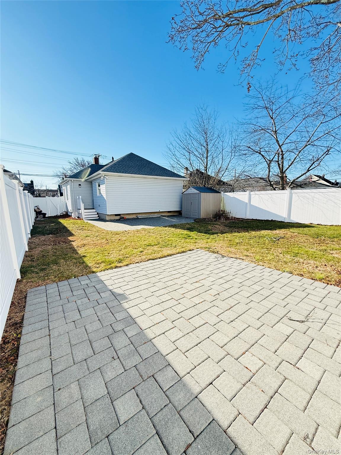 #18 photo, 2489 Beltagh Avenue, 長島 Bellmore , NY 11710