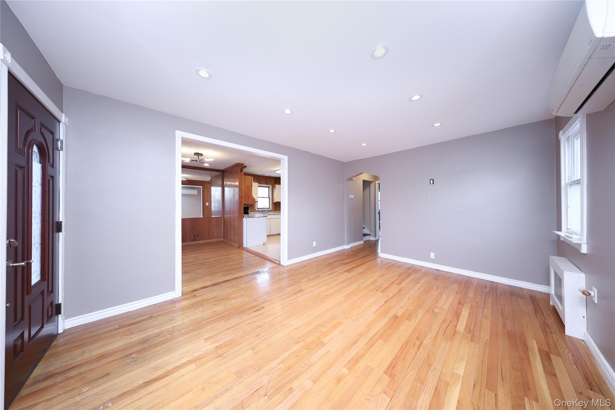 #6 photo, 138 Ormonde Boulevard, नासाउ काउंटी Valley Stream , NY 11580