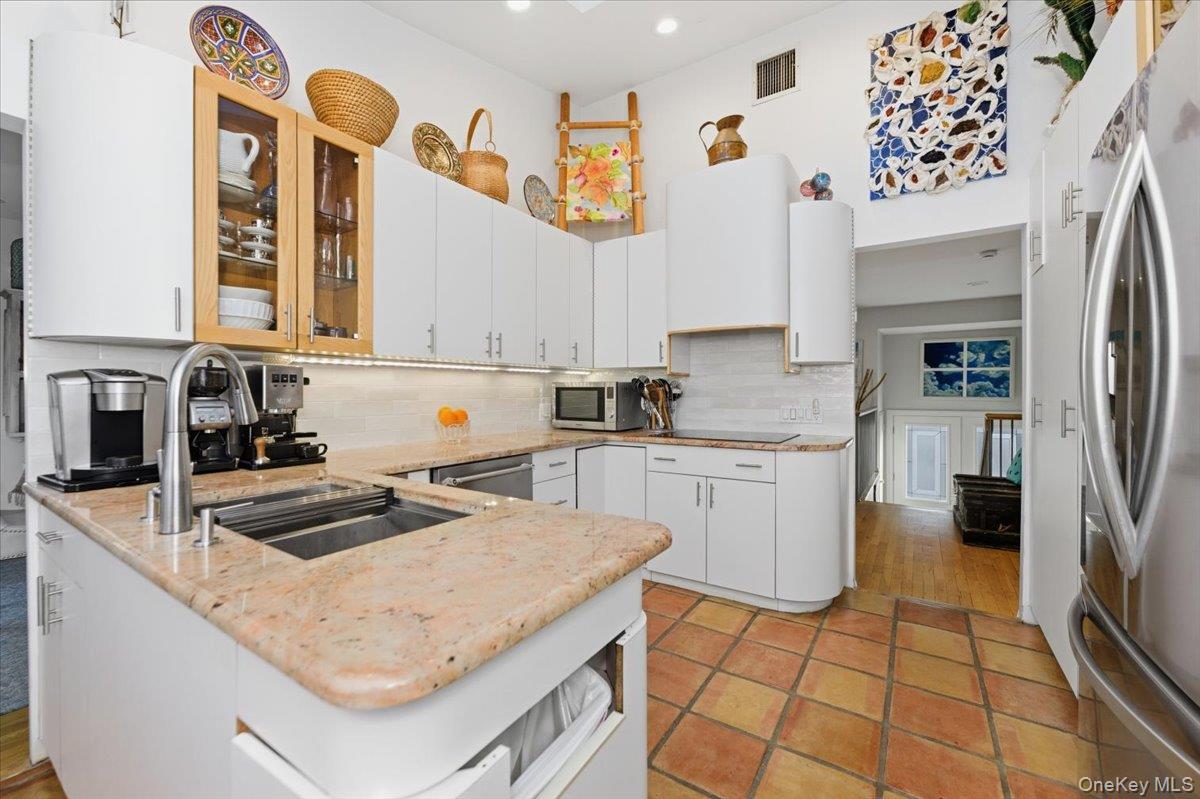 #9 photo, 31 Regent Drive, Lido Beach , NY 11561