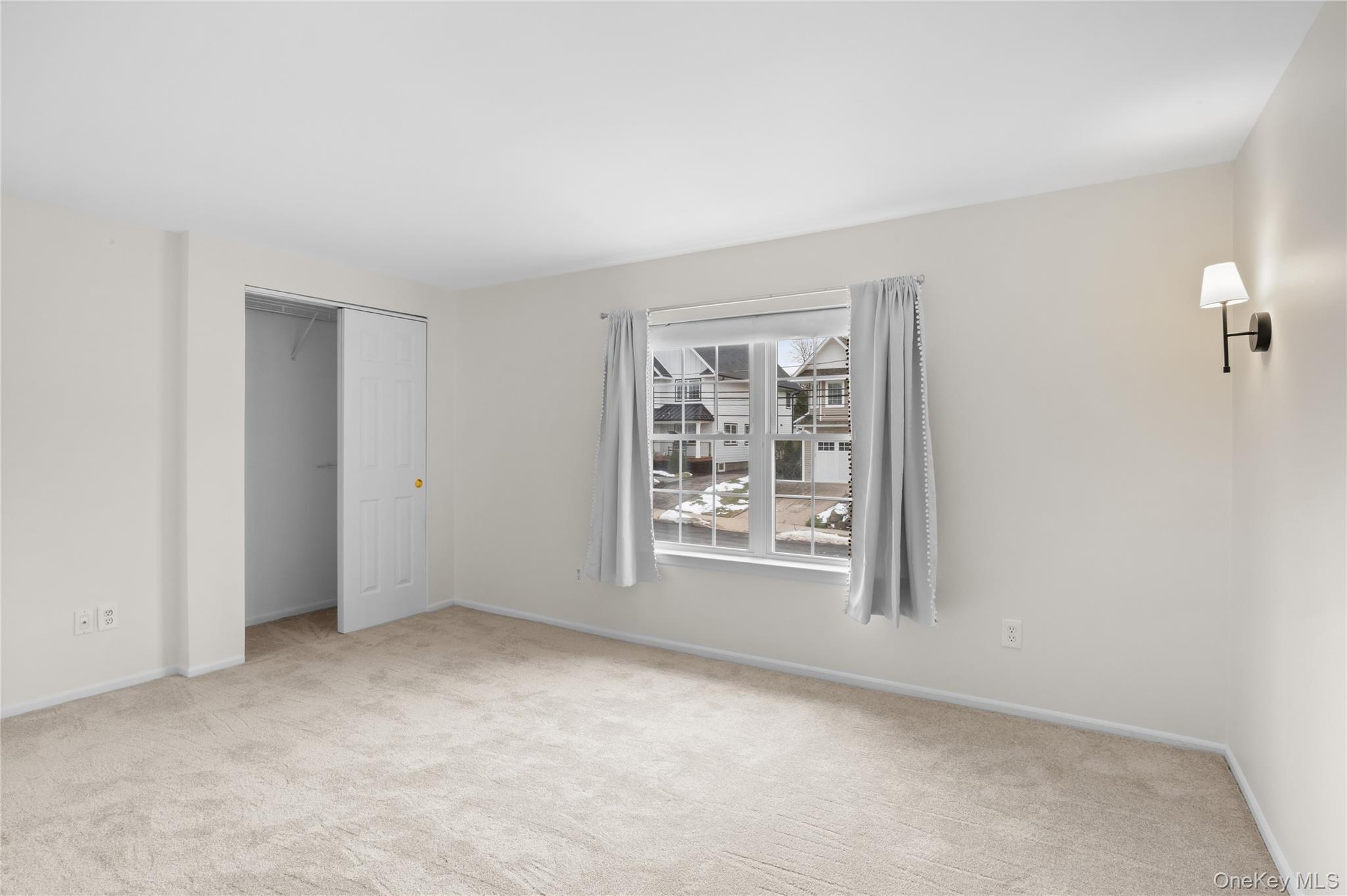 #14 photo, 17 Fairview Street, سوفولك Huntington , NY 11743