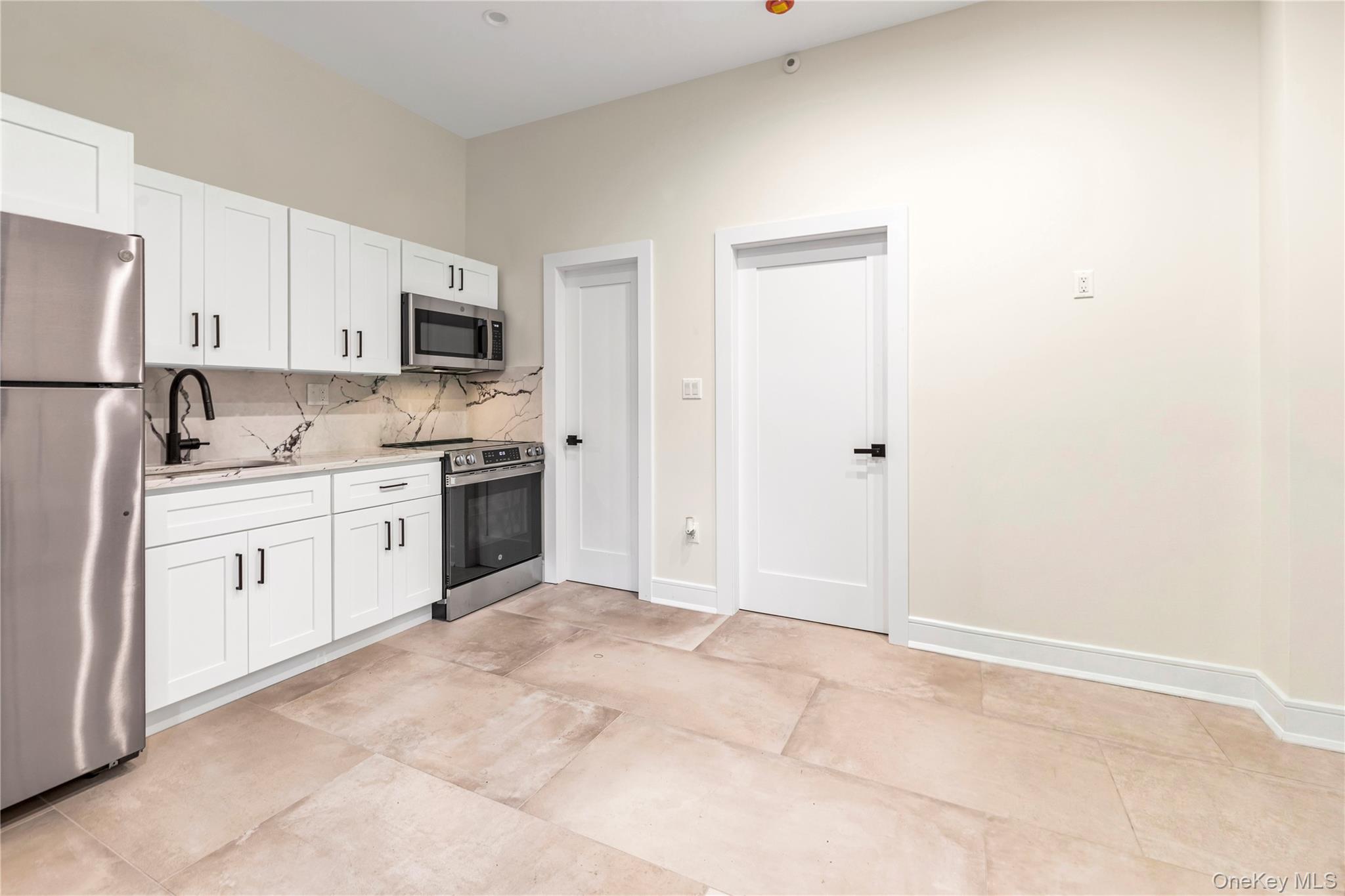 #9 photo, 1527 149th Street, Whitestone , NY 11357