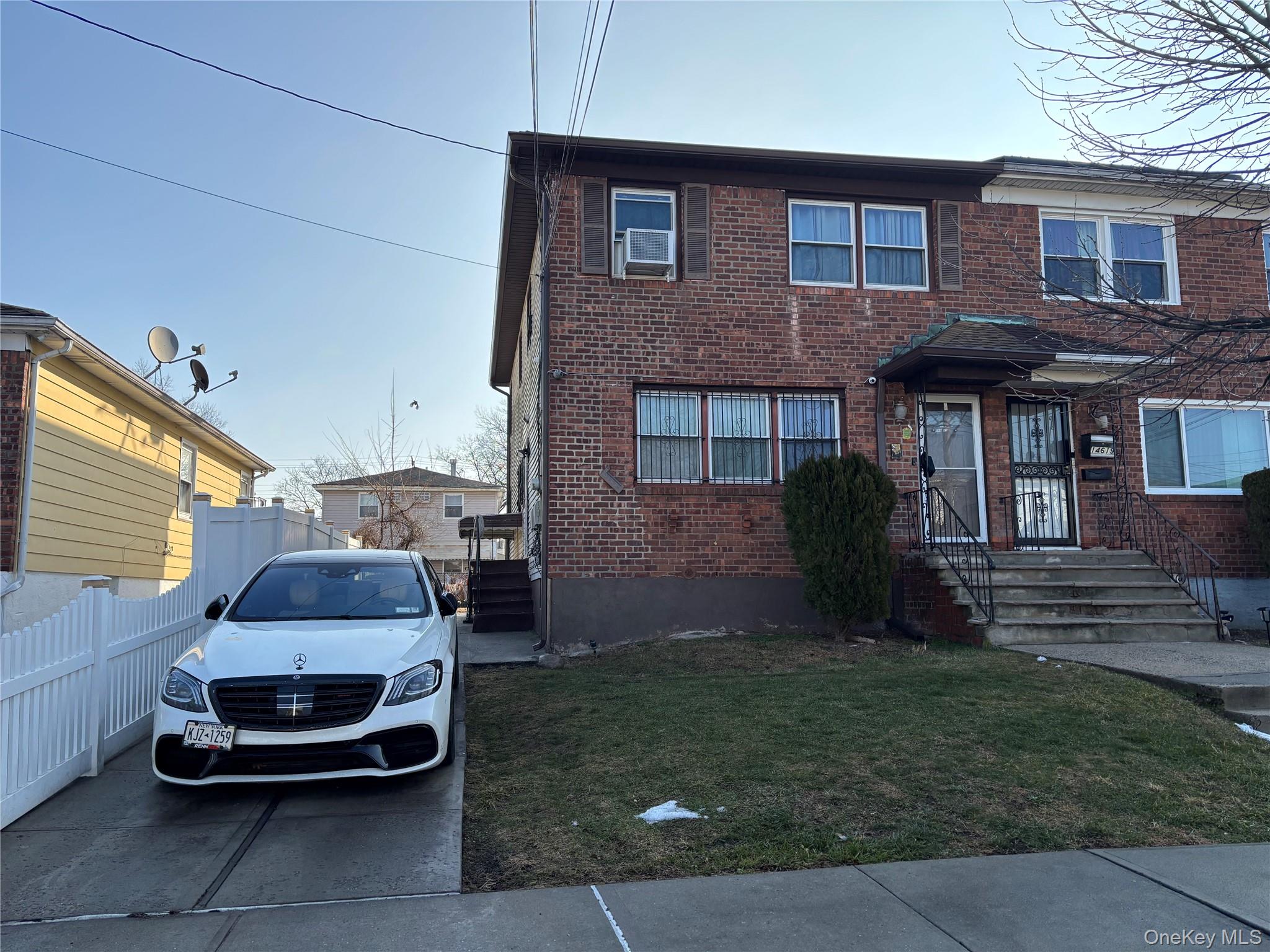 #1 photo, 146-15 221st Street, קווינס Springfield Gardens , NY 11413