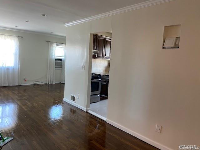 #18 photo, 146-15 221st Street, קווינס Springfield Gardens , NY 11413