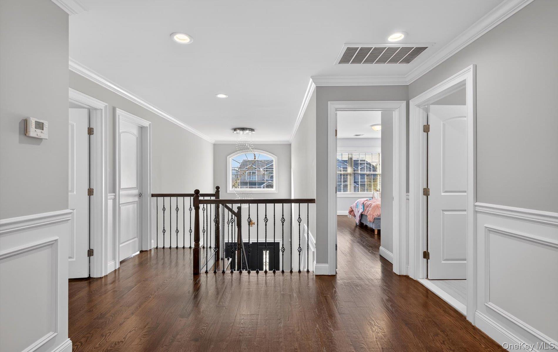 #12 photo, 805 Pine Place, Bellmore , NY 11710