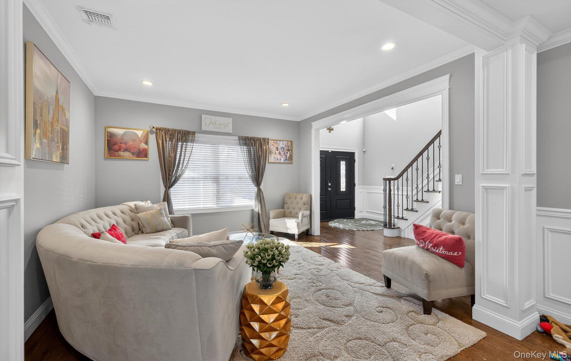 #3 photo, 805 Pine Place, Bellmore , NY 11710