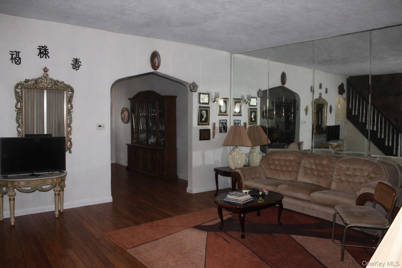 #2 photo, 13116 226th Street, 皇后區 Laurelton , NY 11413