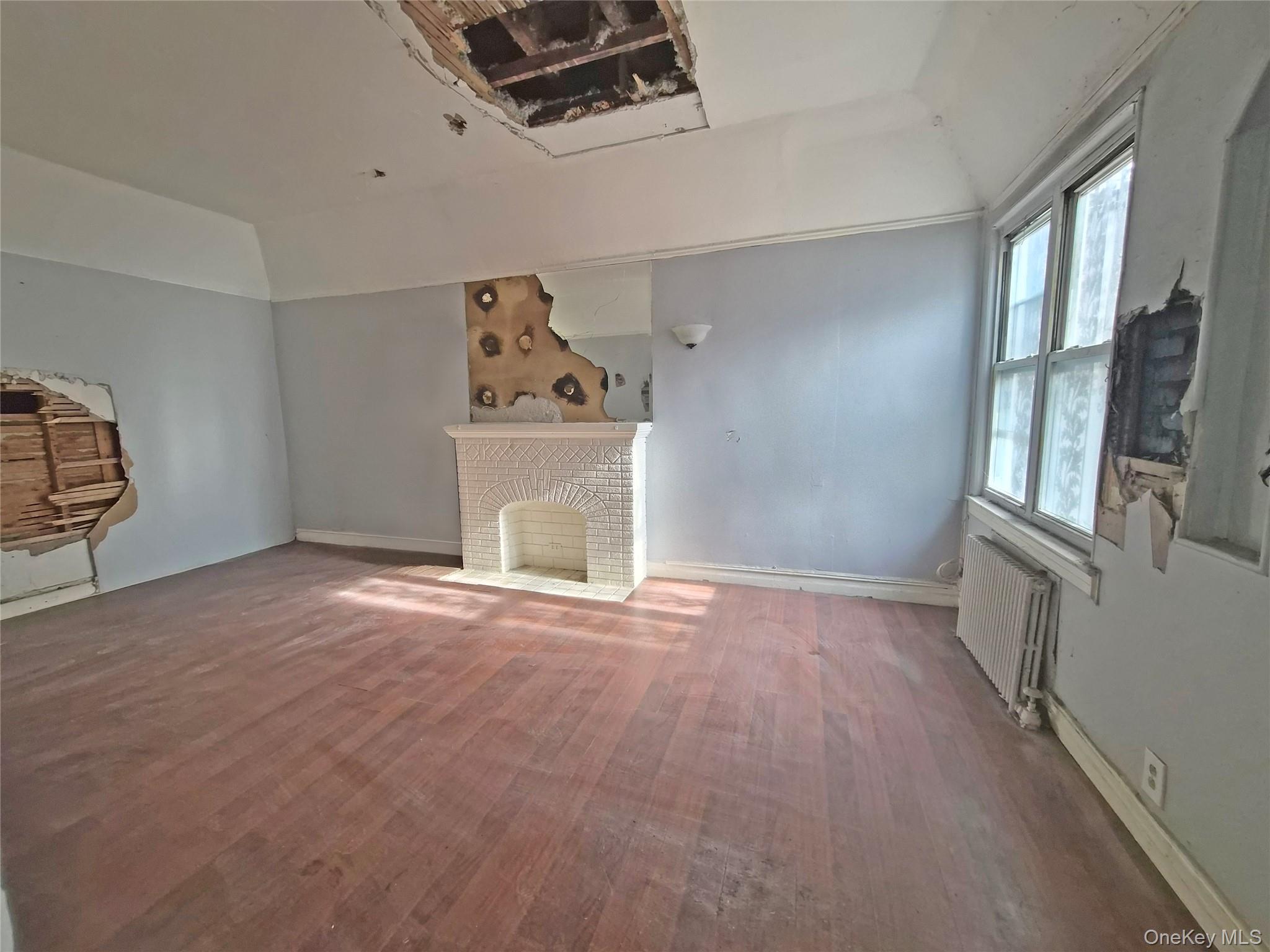 #4 photo, 411 Winthrop Street, הברונקס Brooklyn , NY 11203