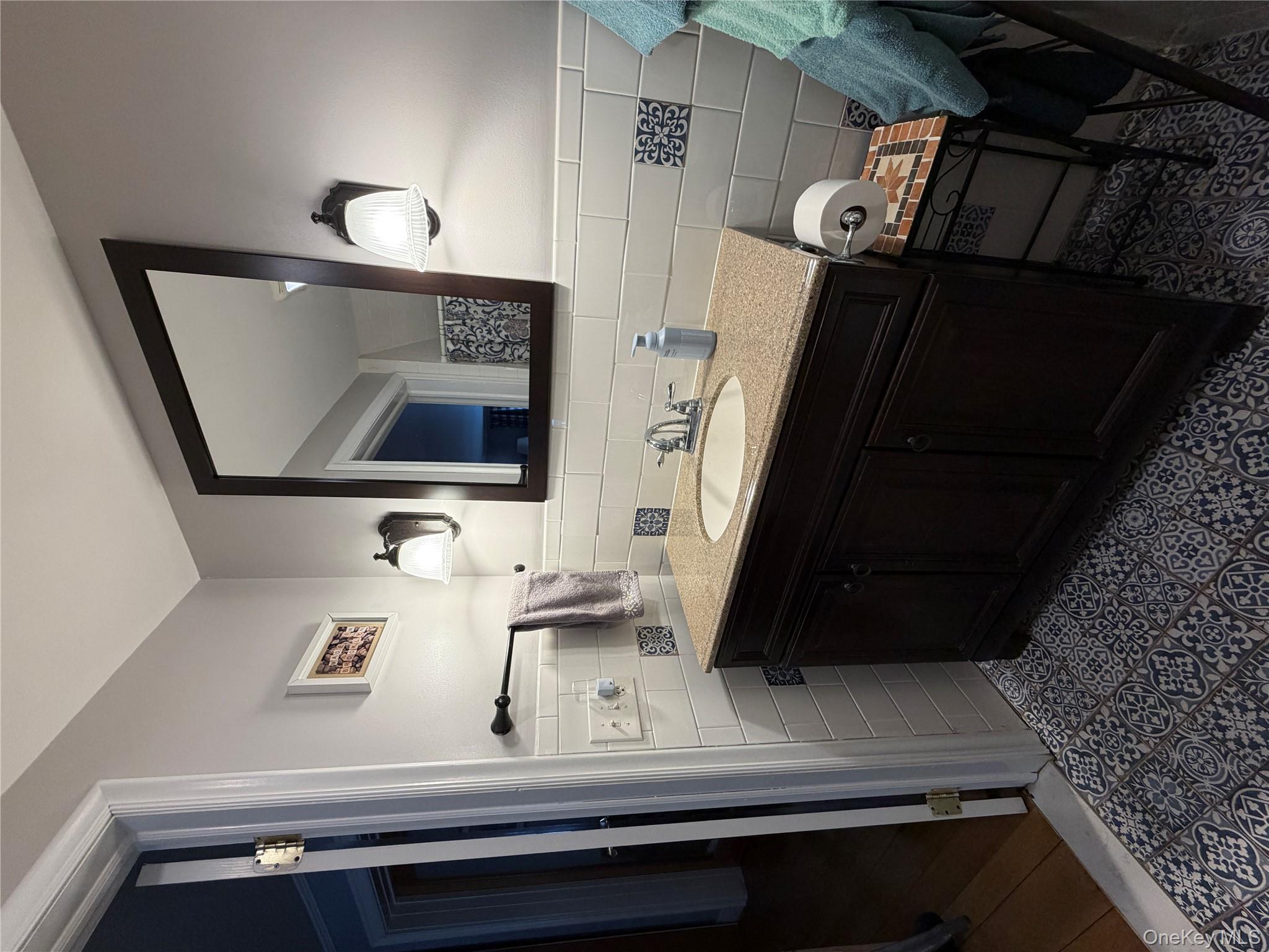 #12 photo, 24 Dutchess Avenue, 뉴욕주 Millerton , NY 12546