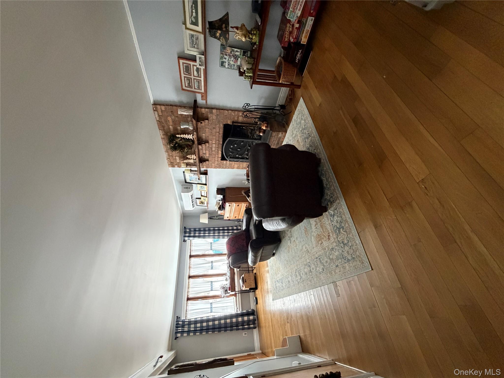 #3 photo, 24 Dutchess Avenue, 뉴욕주 Millerton , NY 12546