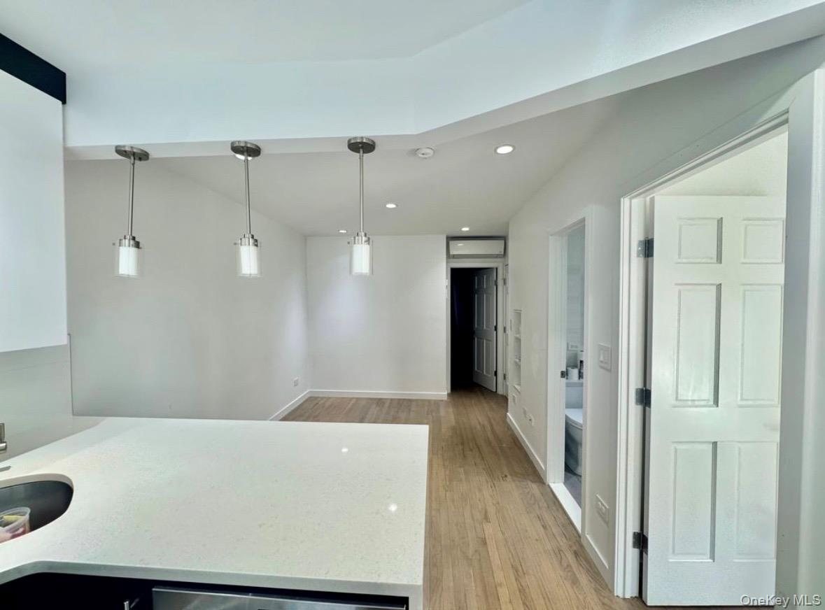 #2 photo, 19104 39th Avenue, बेसाइड Bayside , NY 11358