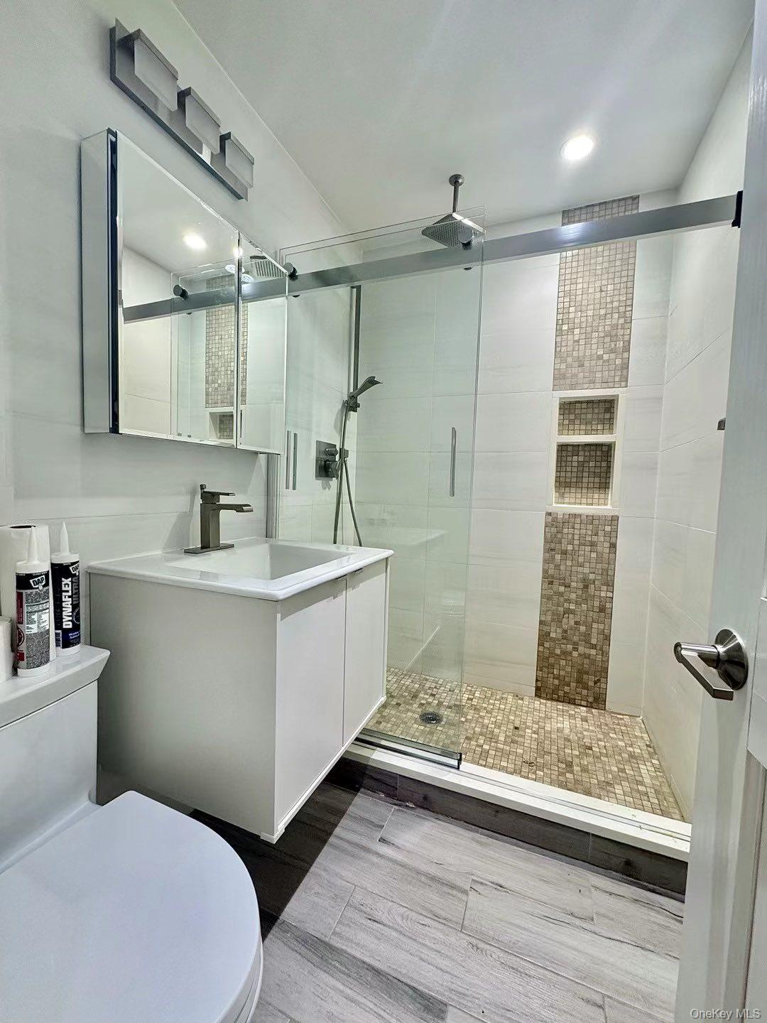 #6 photo, 19104 39th Avenue, बेसाइड Bayside , NY 11358