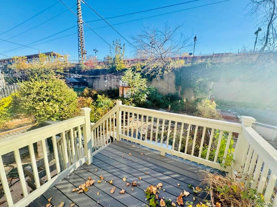 #7 photo, 19104 39th Avenue, बेसाइड Bayside , NY 11358