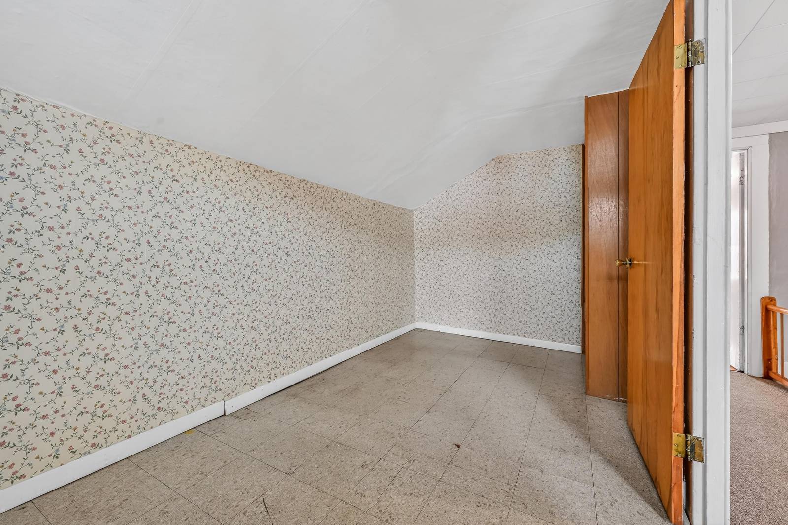 #40 photo, 2085 State Highway 80, Edmeston , NY 13335