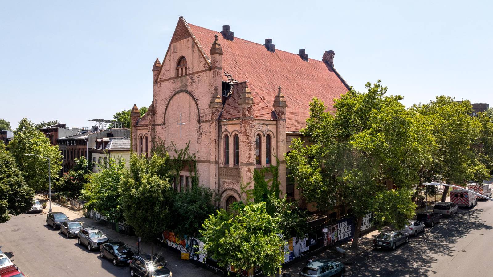 #3 photo, 180 Van Buren St, Brooklyn , NY 11221