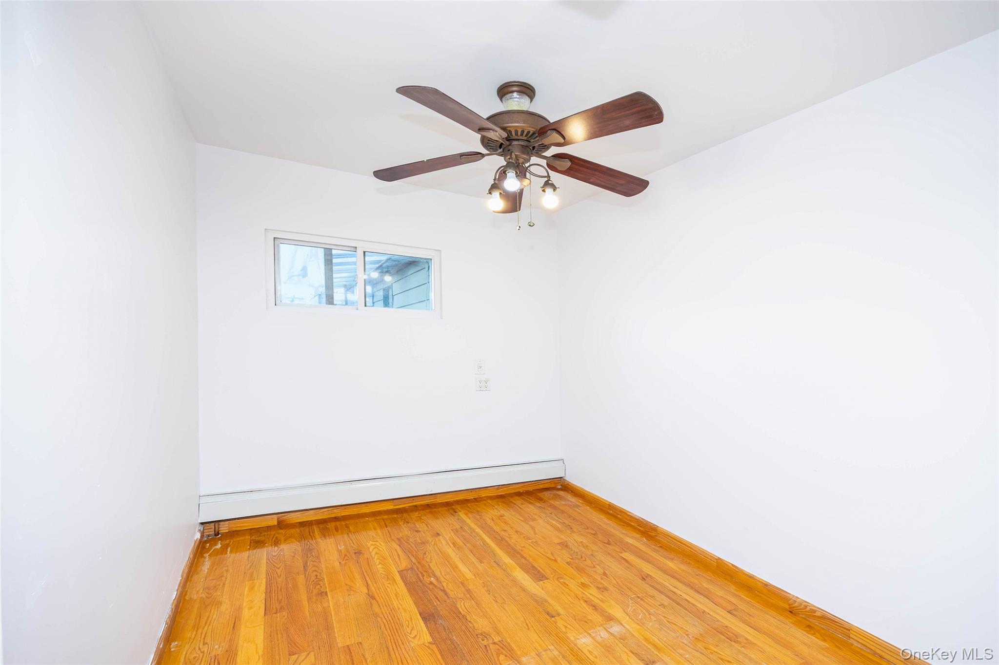 #12 photo, 43-58 163rd Street, 法拉盛 Flushing , NY 11358