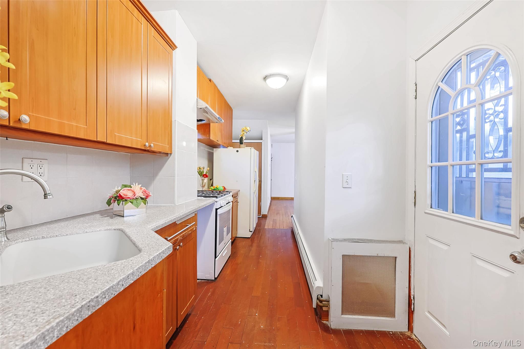 #5 photo, 43-58 163rd Street, 法拉盛 Flushing , NY 11358