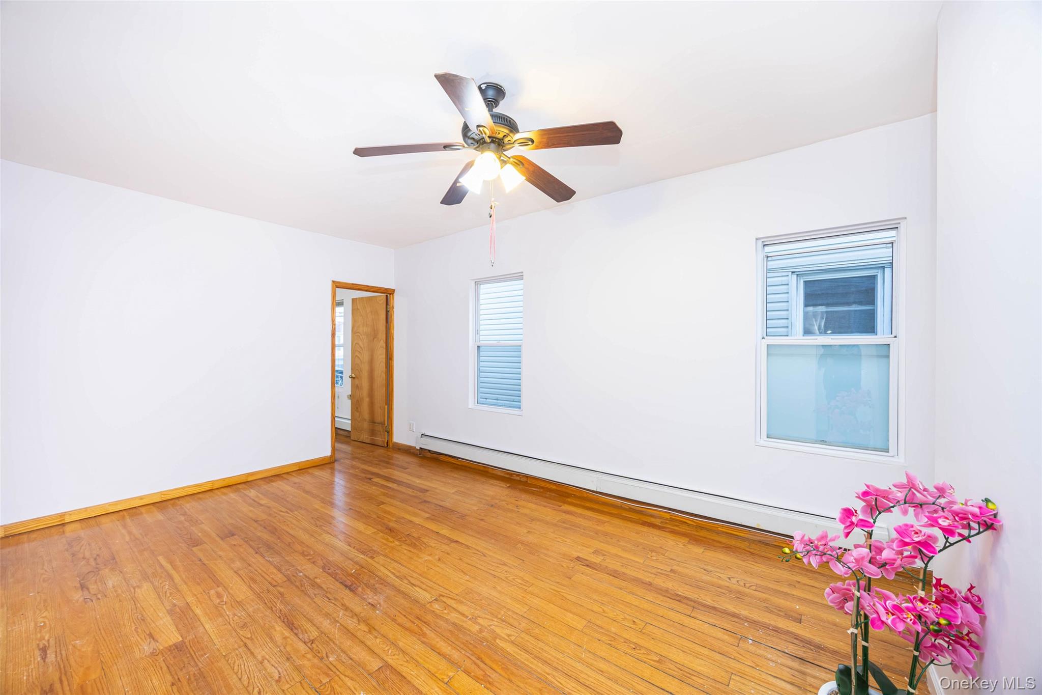 #8 photo, 43-58 163rd Street, 法拉盛 Flushing , NY 11358