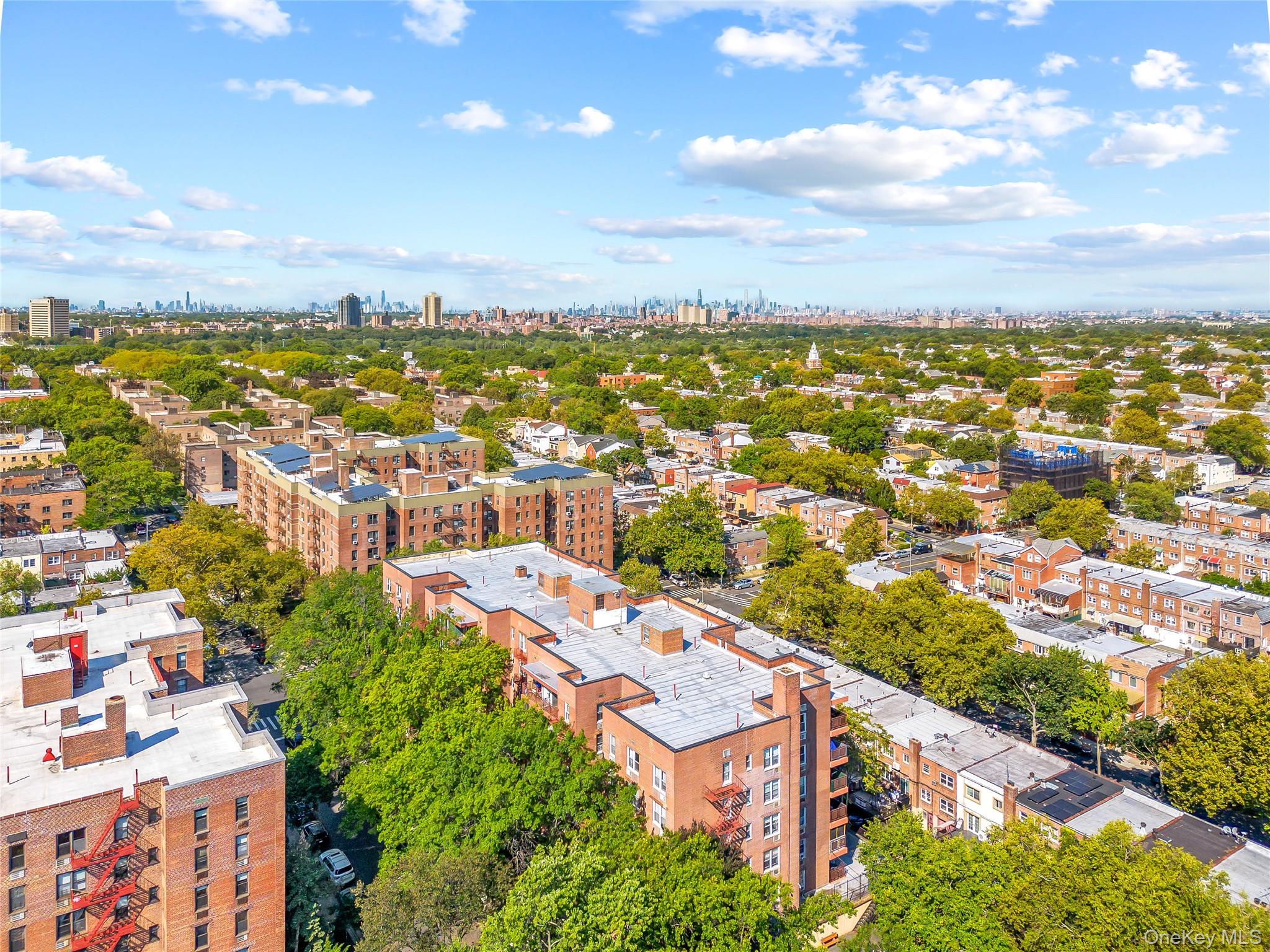 #17 photo, 150-15 79th Avenue, كوينز Kew Garden Hills , NY 11367