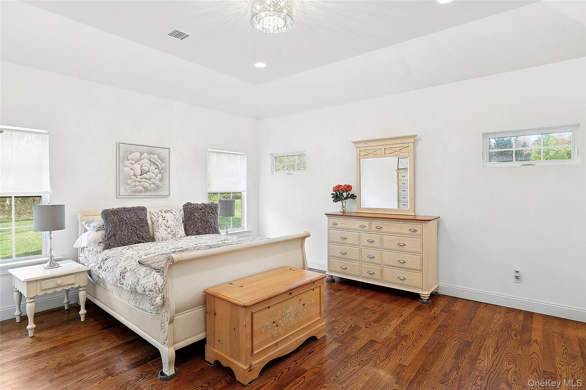 #7 photo, 9 Sipala Court, 롱 아일랜드 Manorville , NY 11949