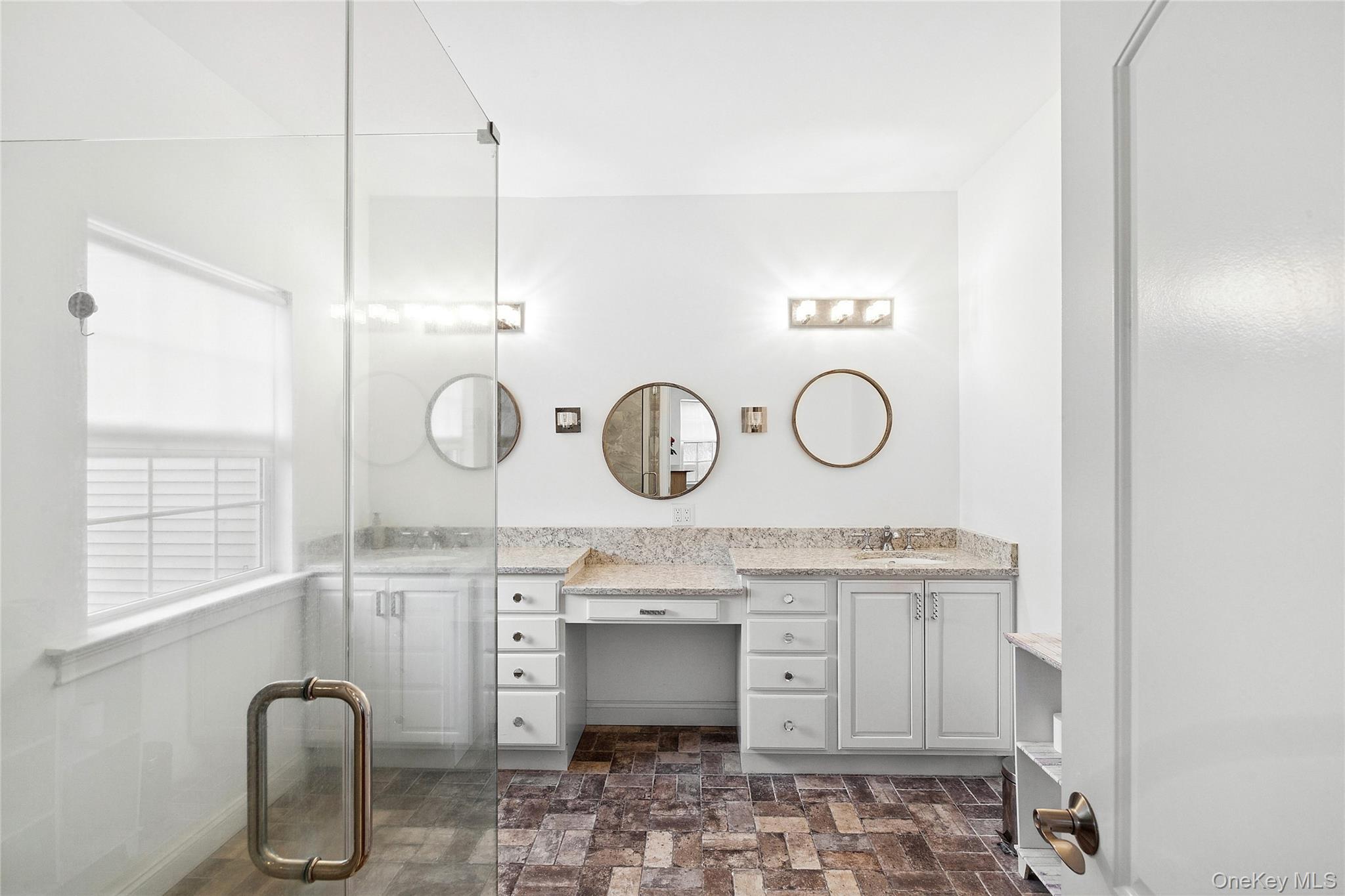 #8 photo, 9 Sipala Court, 롱 아일랜드 Manorville , NY 11949