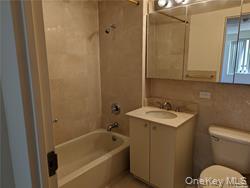 #7 photo, 11624 Grosvenor Lane, 뉴욕퀸즈 Kew Gardens , NY 11418