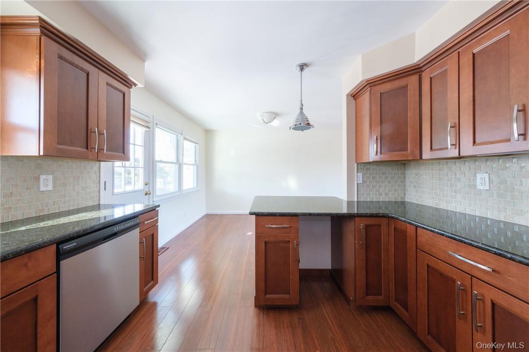 #11 photo, 1320 Mamaroneck Avenue, 纽约州 Mamaroneck , NY 10543