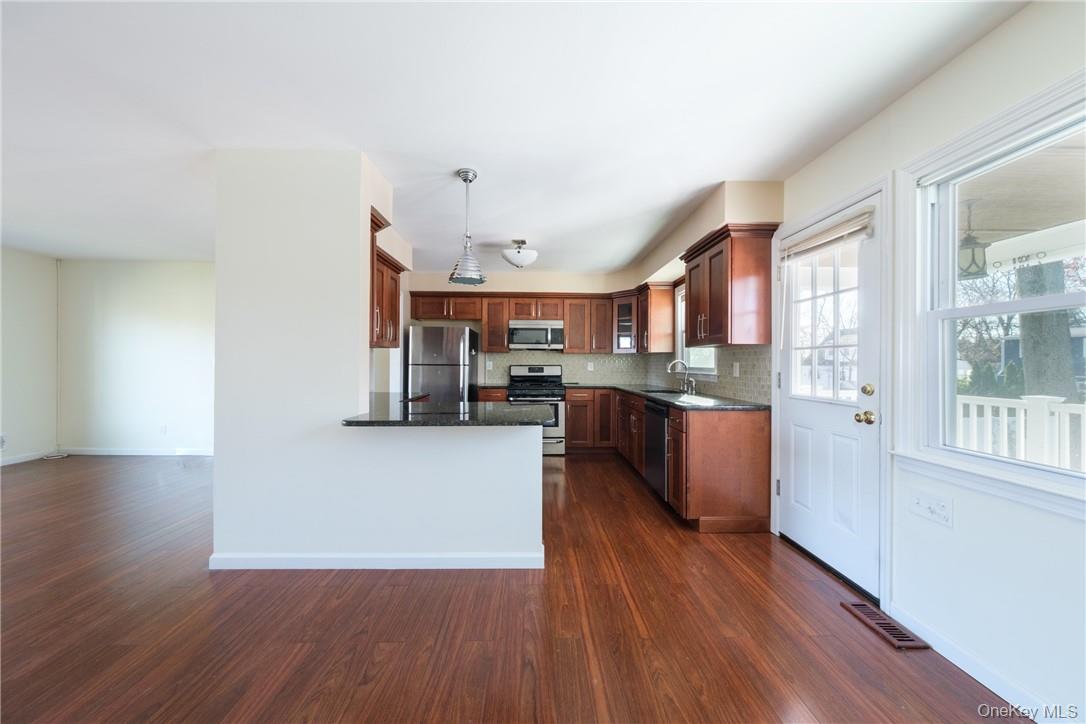 #13 photo, 1320 Mamaroneck Avenue, 纽约州 Mamaroneck , NY 10543