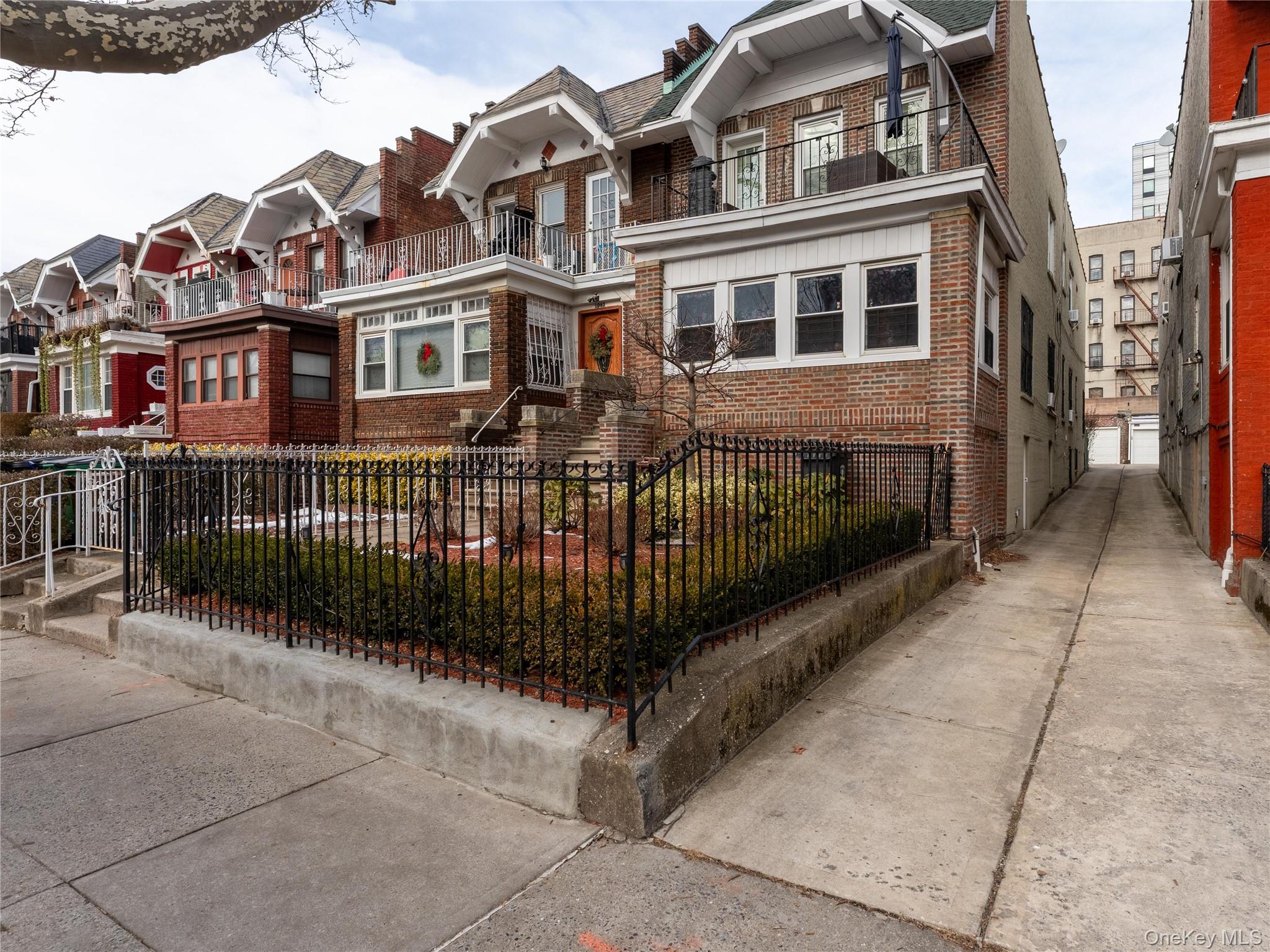 #1 photo, 1065 Carroll Street, Brooklyn , NY 11225