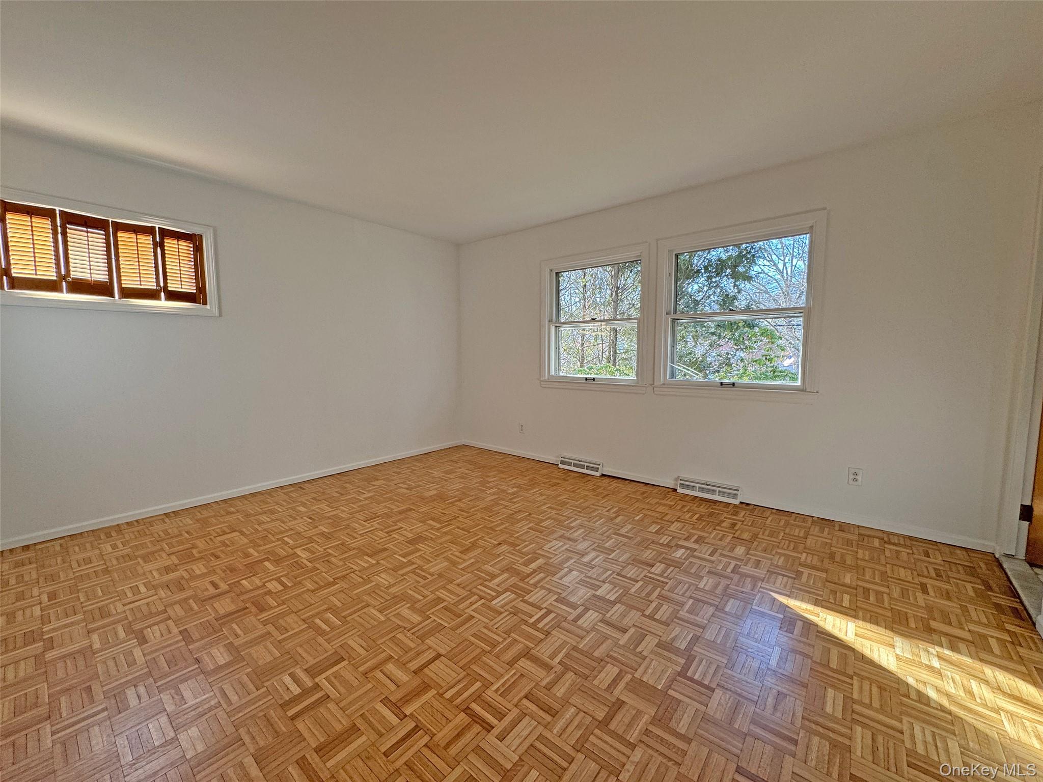 #13 photo, 461 Pinebrook Boulevard, New Rochelle , NY 10804