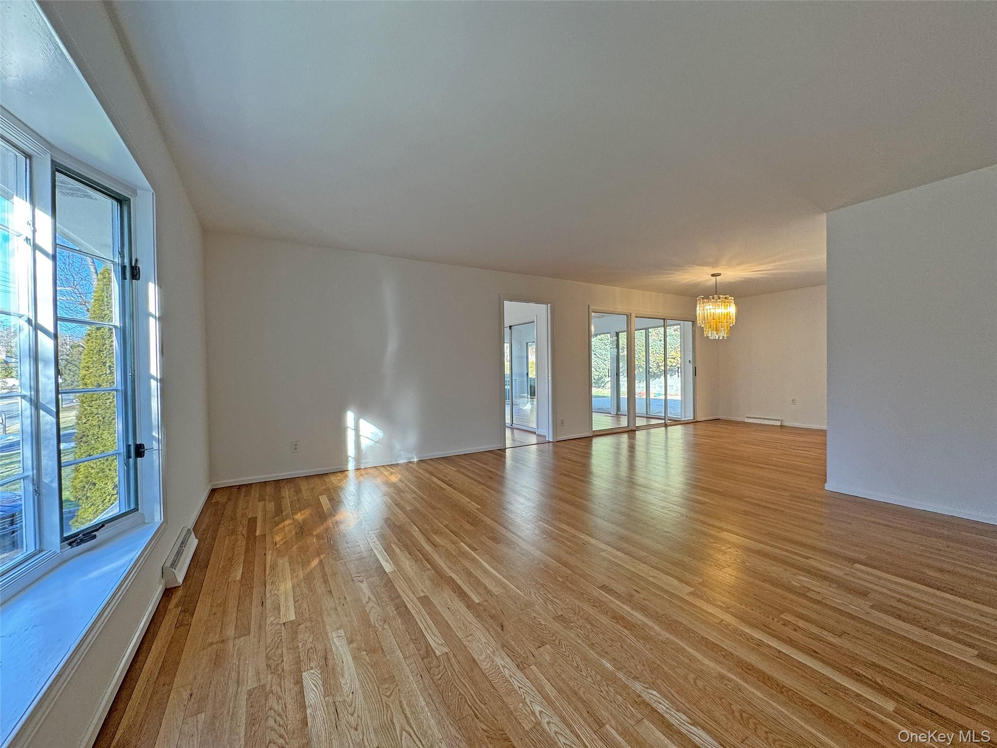 #5 photo, 461 Pinebrook Boulevard, New Rochelle , NY 10804