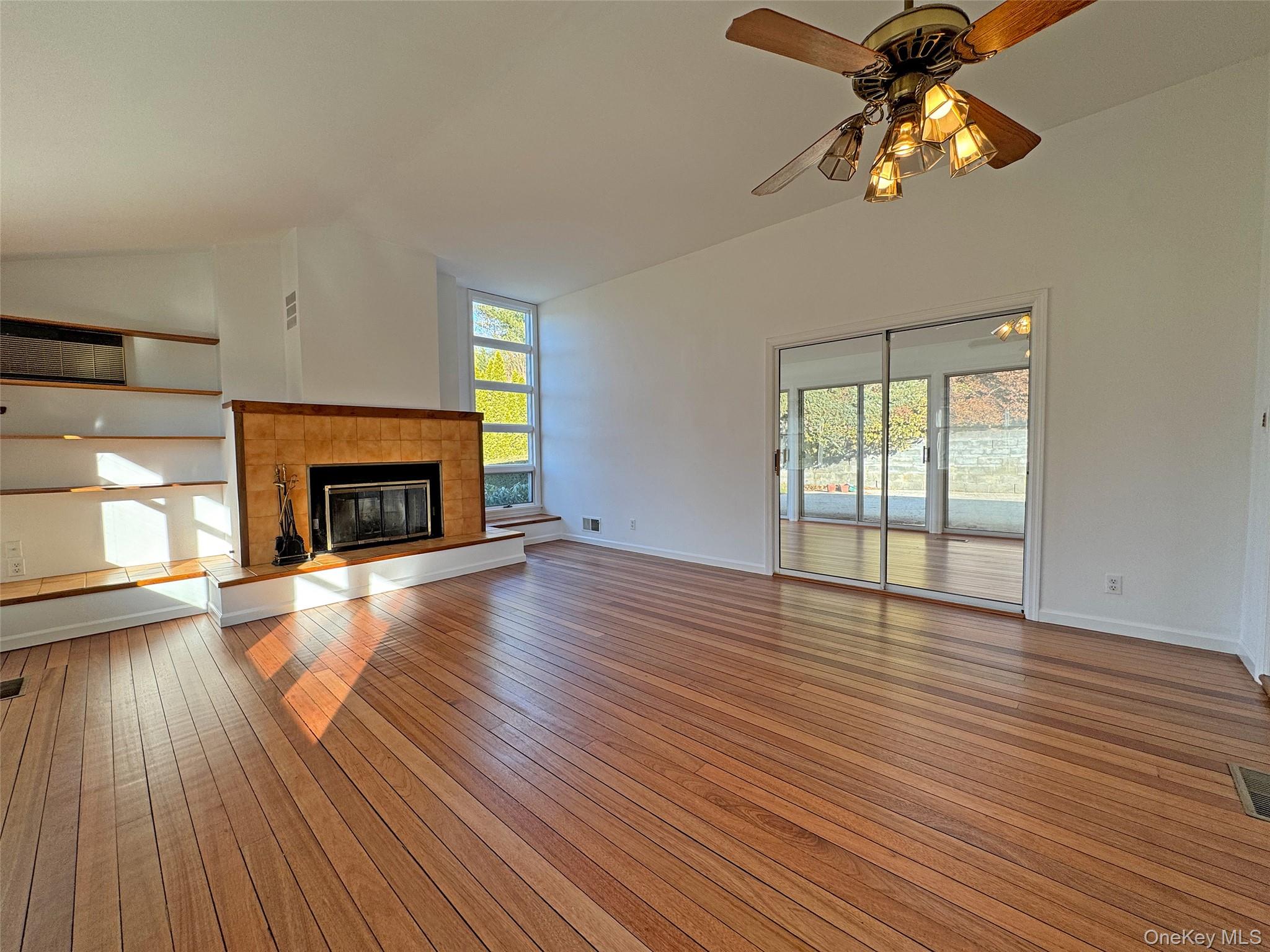 #7 photo, 461 Pinebrook Boulevard, New Rochelle , NY 10804