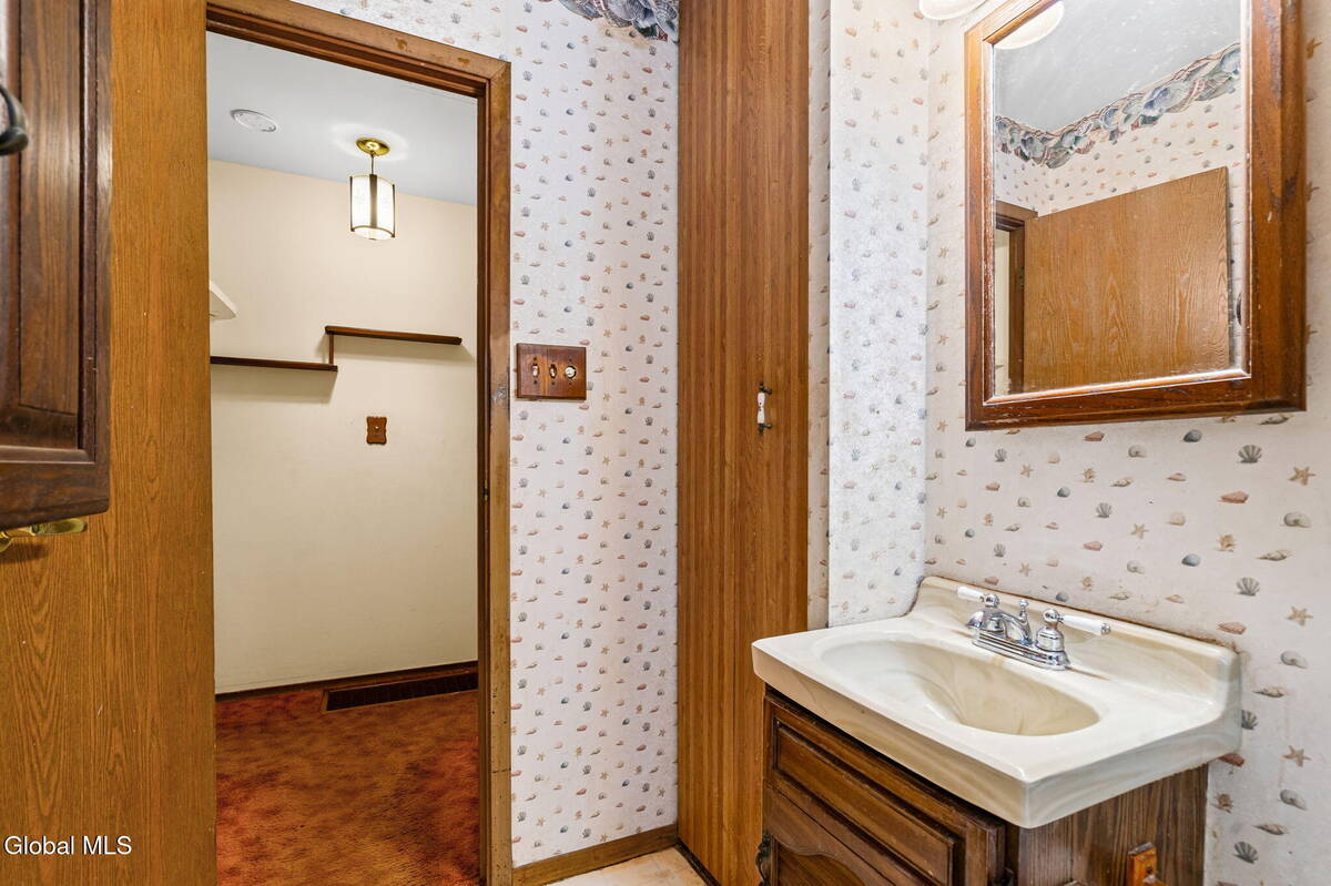 #13 photo, 10 Mildred Lane, Colonie , NY 12110