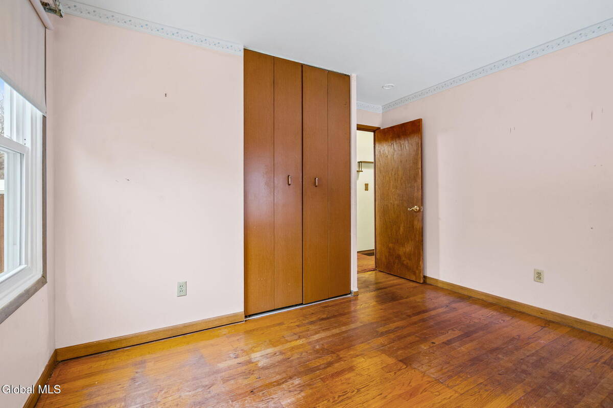 #16 photo, 10 Mildred Lane, Colonie , NY 12110