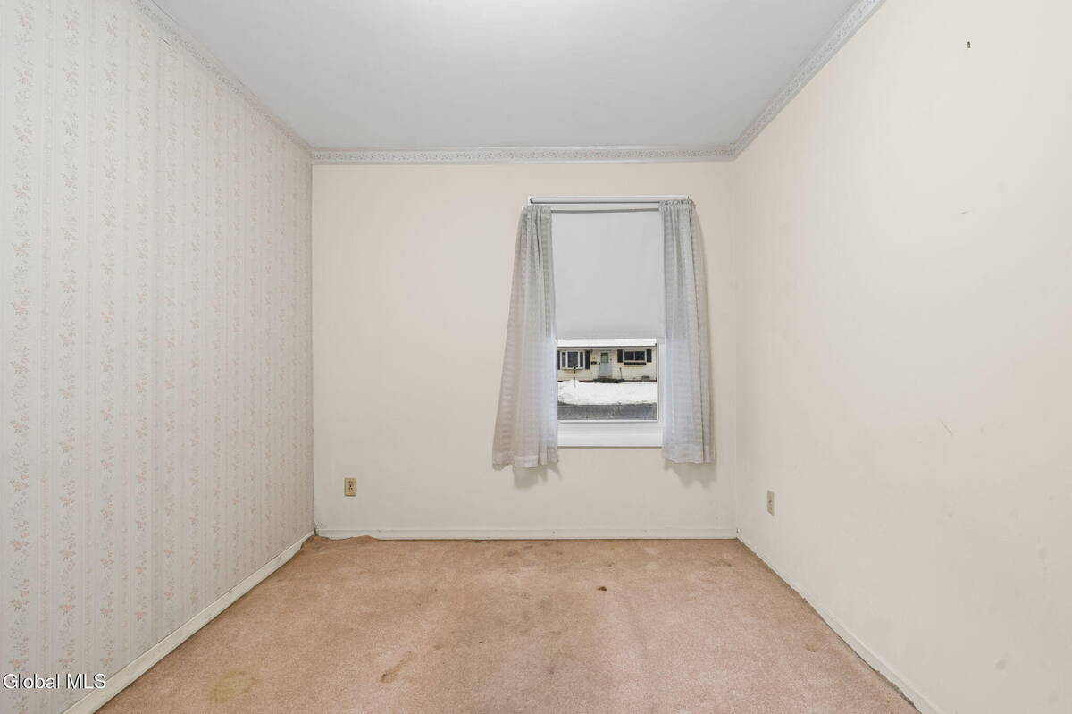 #21 photo, 10 Mildred Lane, Colonie , NY 12110