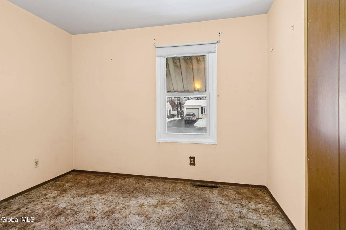 #23 photo, 10 Mildred Lane, Colonie , NY 12110